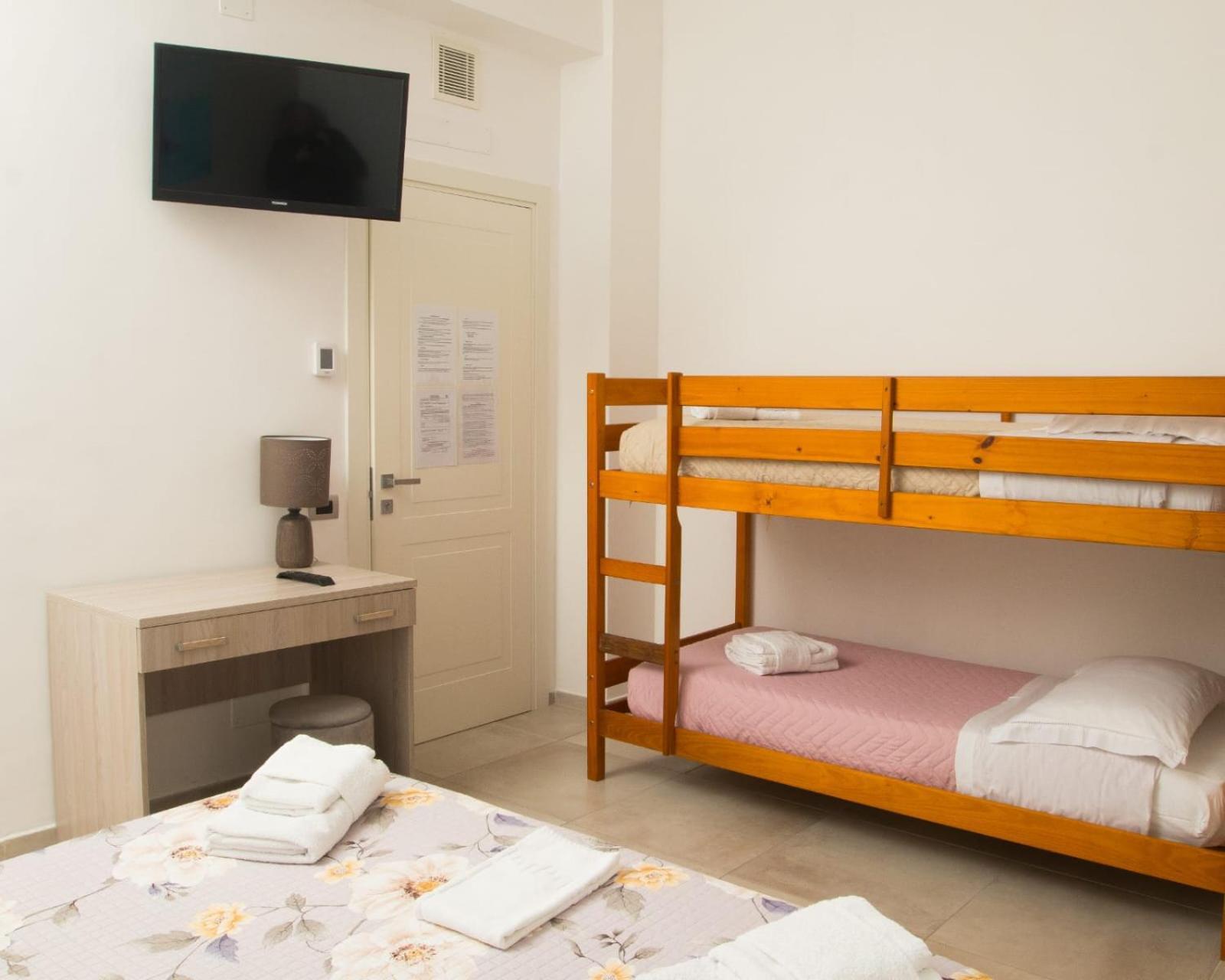 La Bella Salernitana Bed & Breakfast ซาแลร์โน ภายนอก รูปภาพ